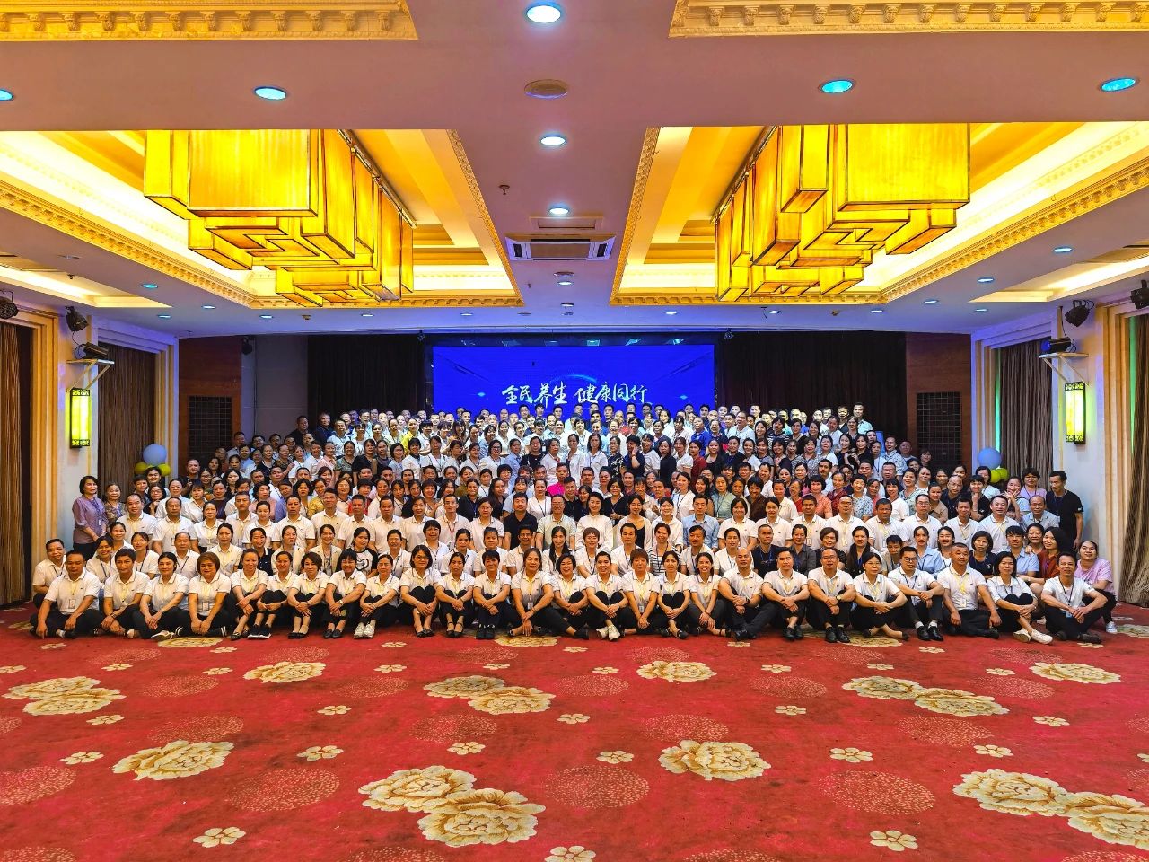 8127bbcb35fad024f841bde59a7bb2cb.jpg